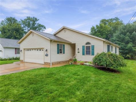 922 Benskin Avenue SW Canton OH 44710