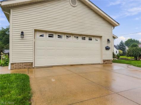 922 Benskin Avenue SW Canton OH 44710