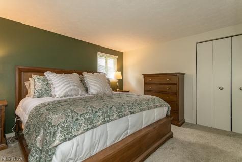 7085 Hoover Drive Mentor OH 44060