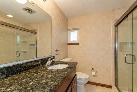 7085 Hoover Drive Mentor OH 44060