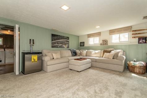 7085 Hoover Drive Mentor OH 44060