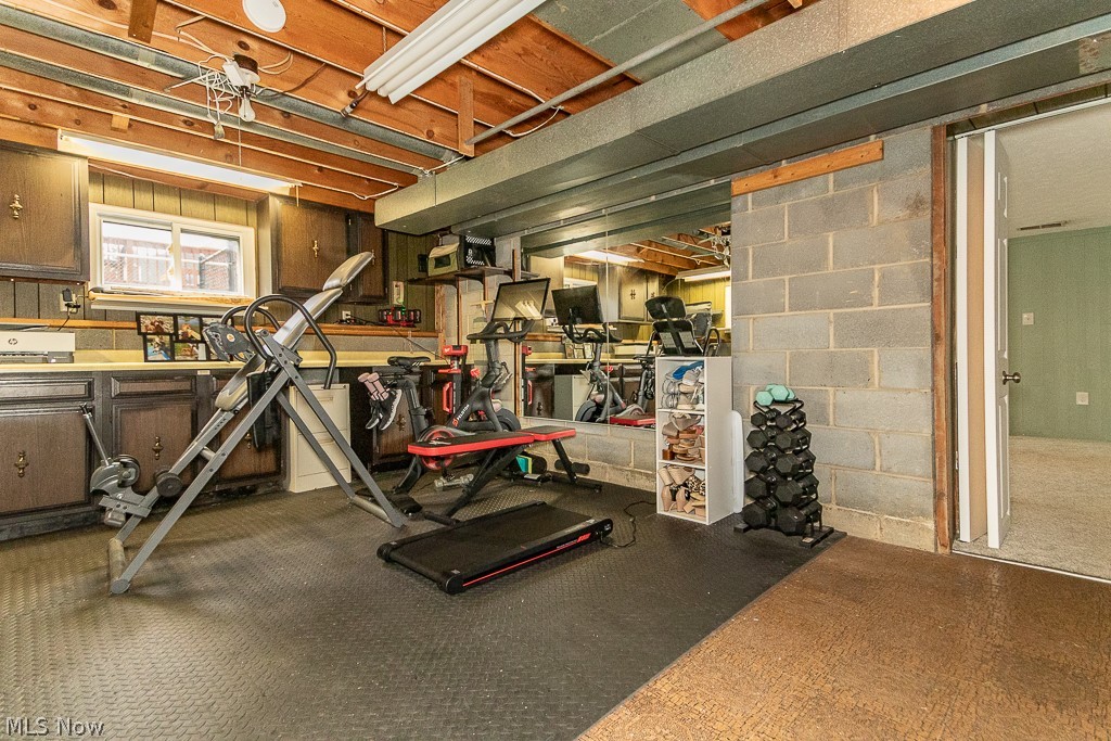 7085 Hoover Drive Mentor OH 44060