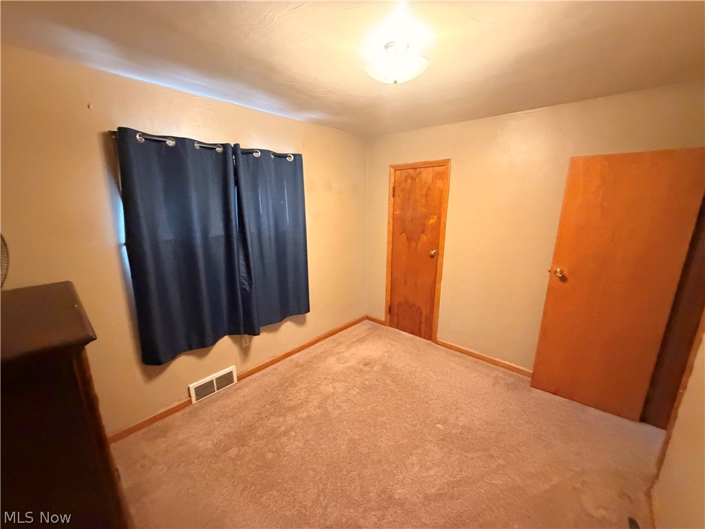 1616 Etruria Street East Liverpool OH 43920