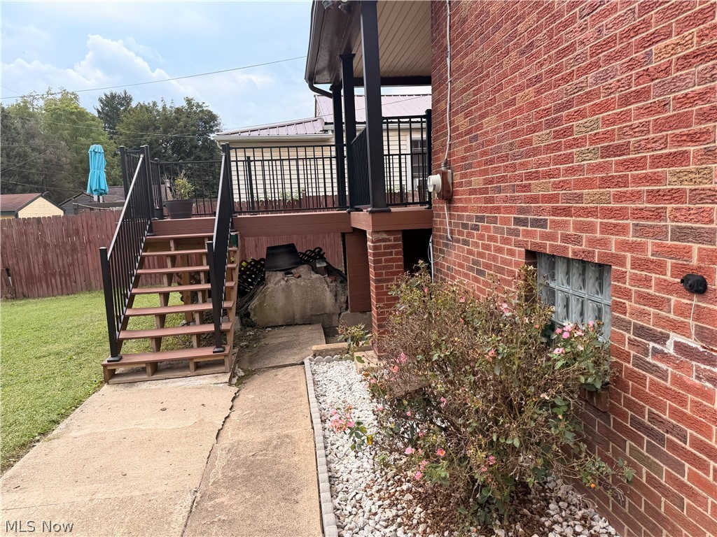 1616 Etruria Street East Liverpool OH 43920