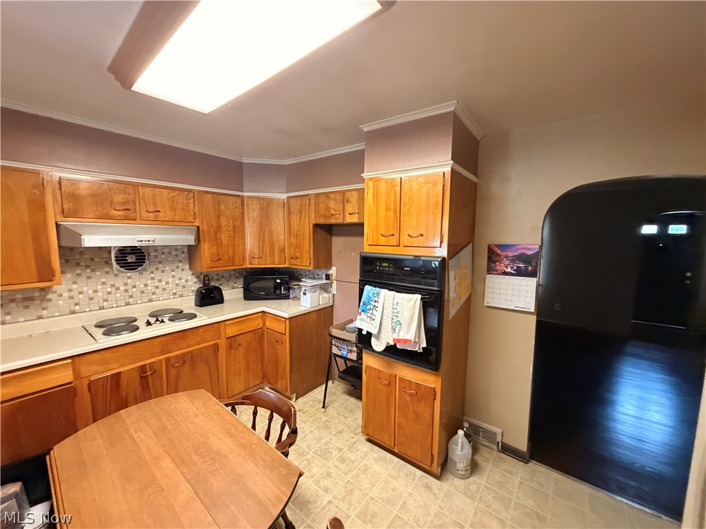 1616 Etruria Street East Liverpool OH 43920