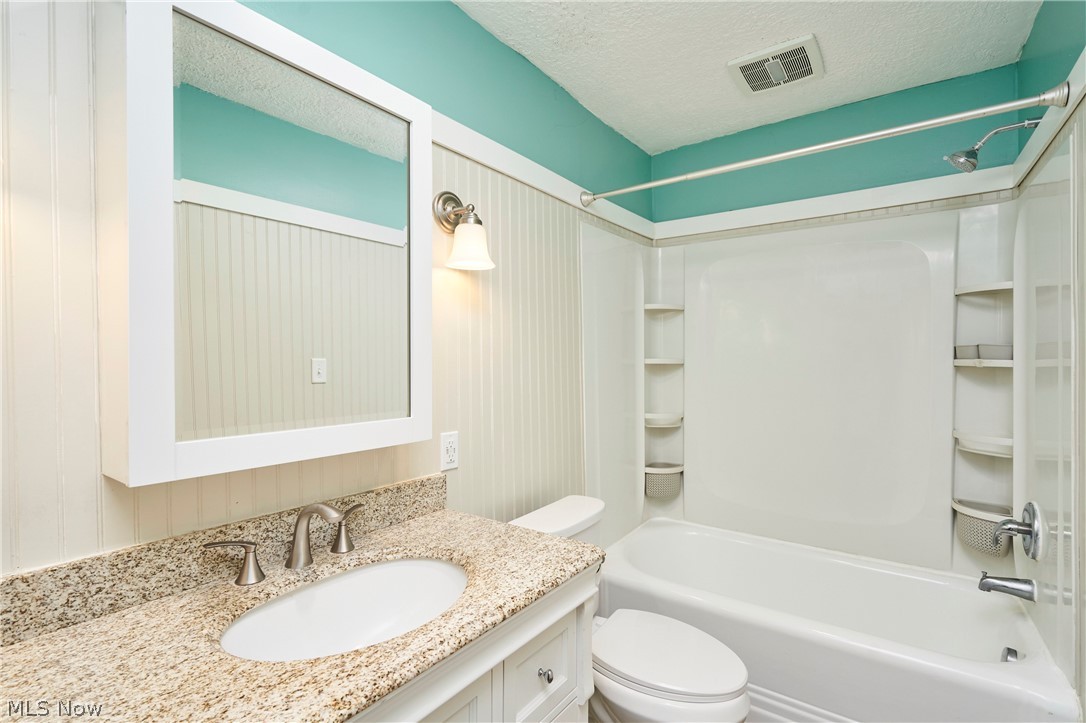 221 7th Street NW Barberton OH 44203