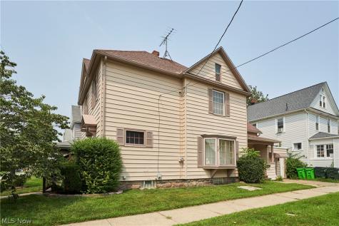 221 7th Street NW Barberton OH 44203