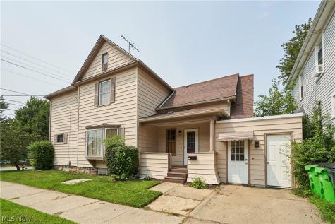 221 7th Street NW Barberton OH 44203