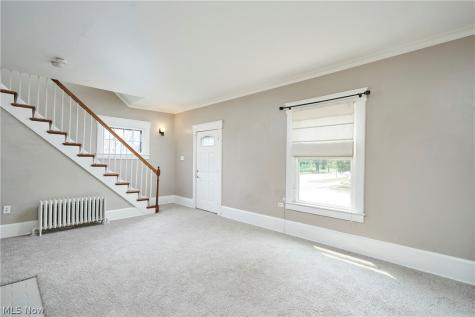 221 7th Street NW Barberton OH 44203