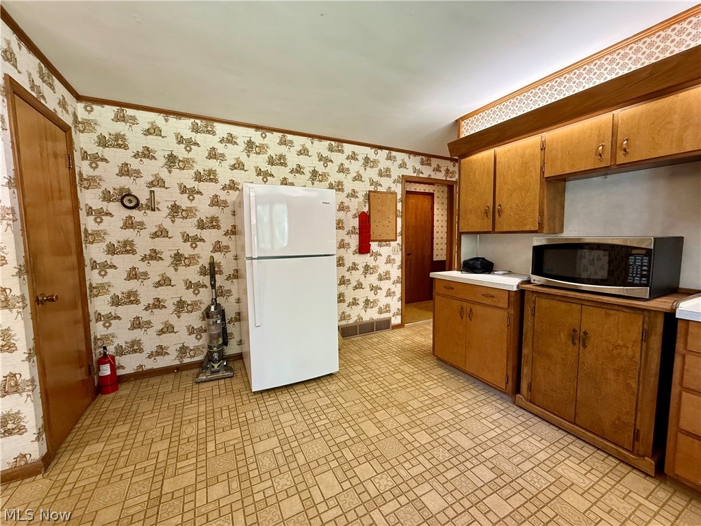 6025 California Avenue Louisville OH 44641