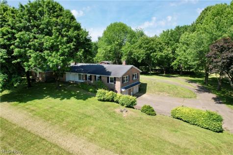6025 California Avenue Louisville OH 44641
