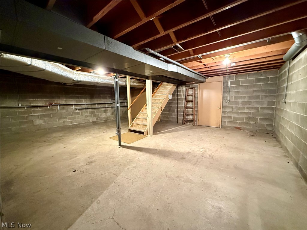 6025 California Avenue Louisville OH 44641