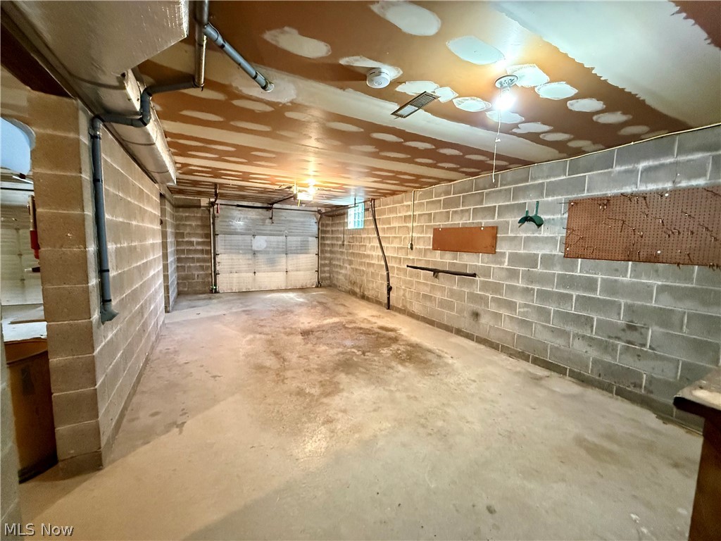 6025 California Avenue Louisville OH 44641