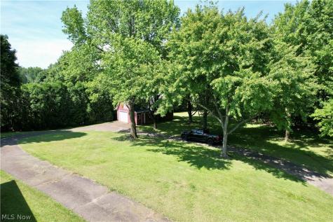 6025 California Avenue Louisville OH 44641