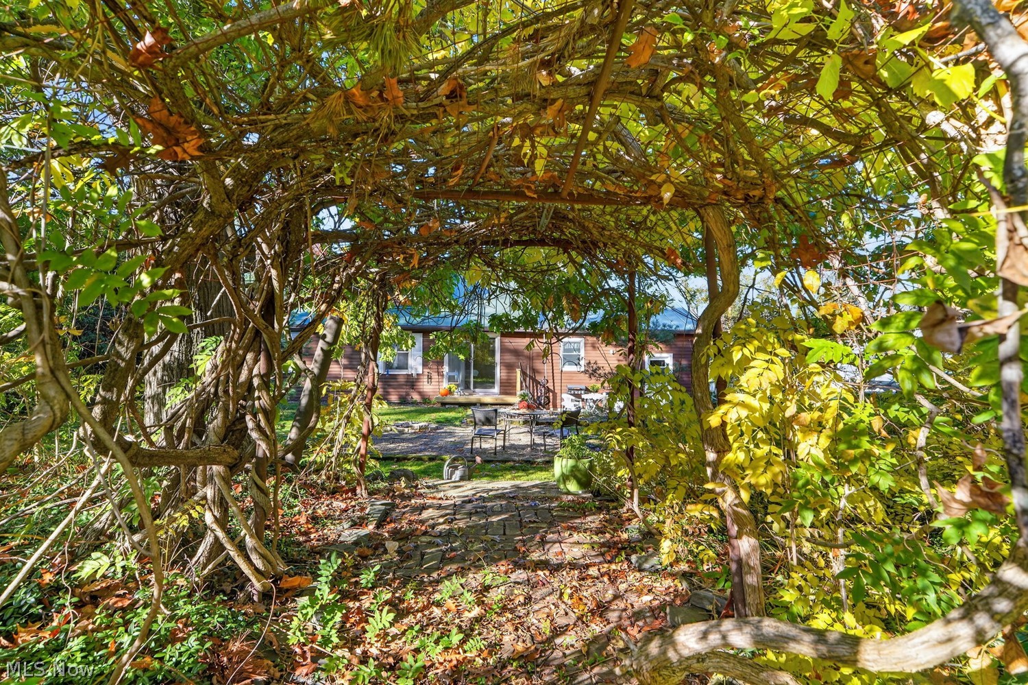 9799 Pekin Road Novelty OH 44072