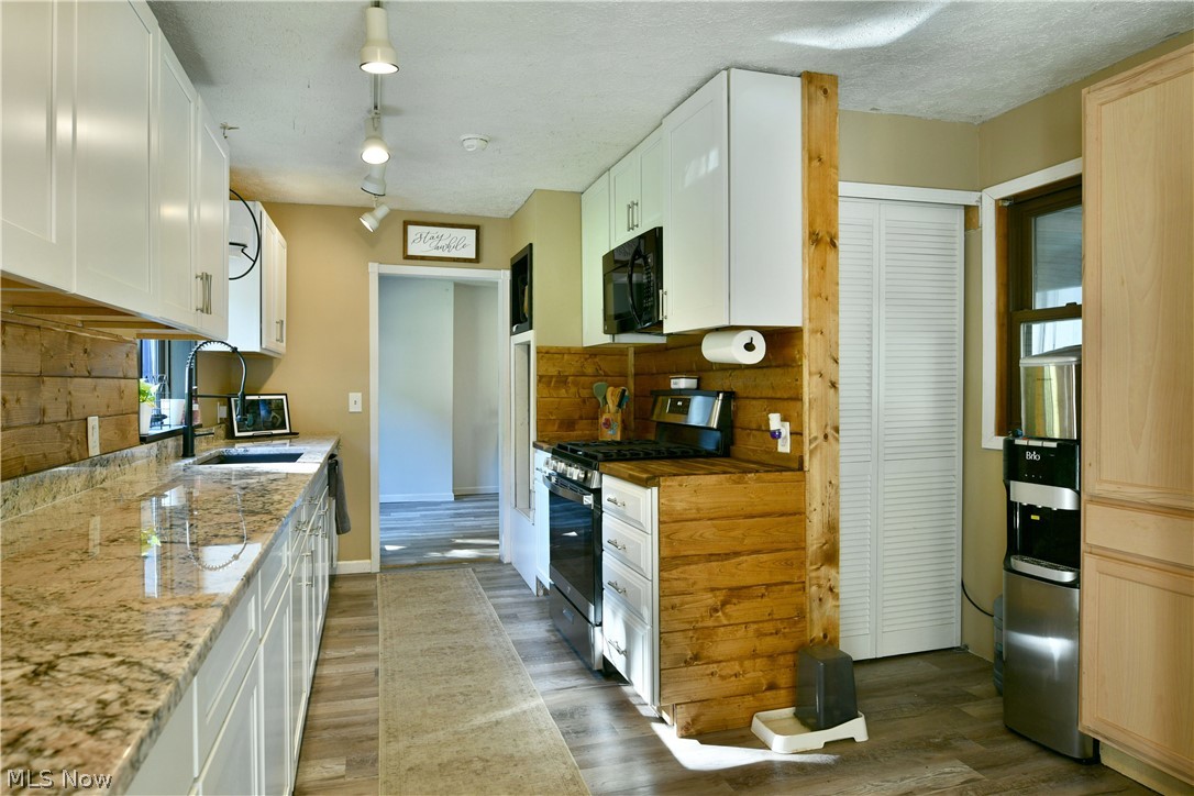 927 Howland Wilson Road SE Warren OH 44484