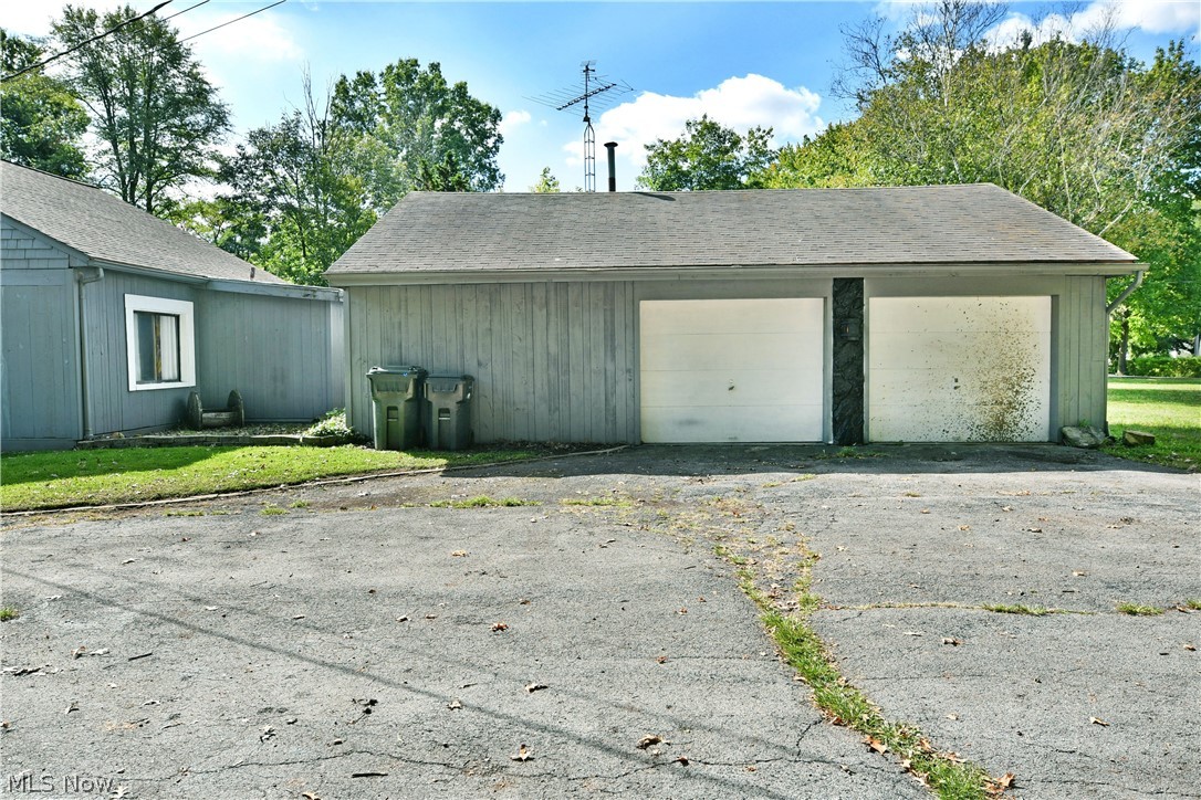 927 Howland Wilson Road SE Warren OH 44484