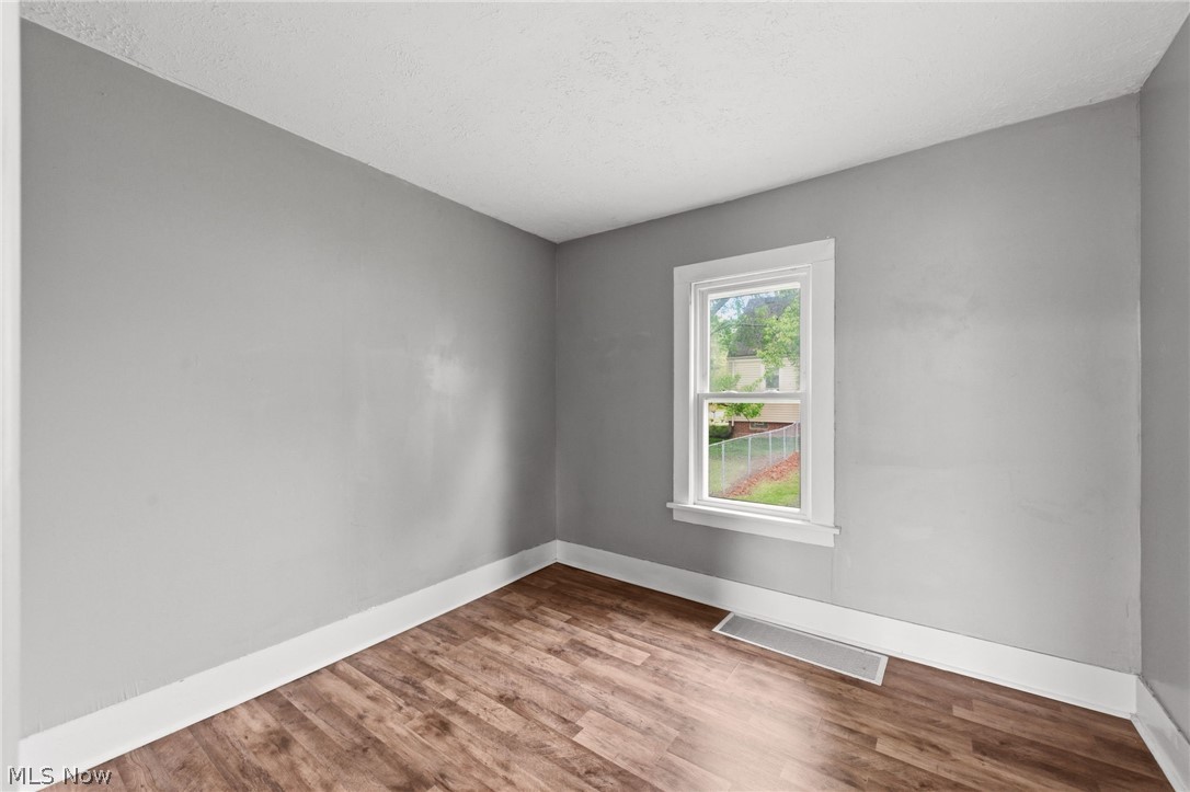586 Newell Street Painesville OH 44077