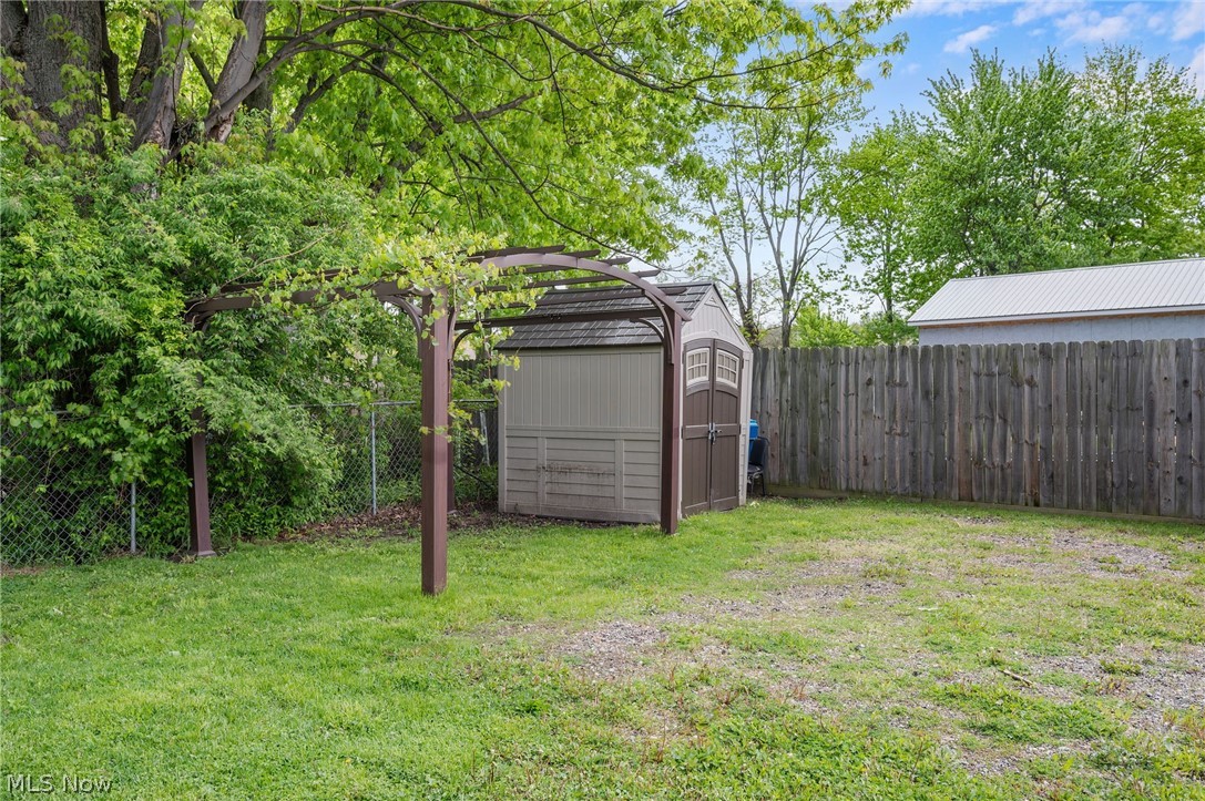 586 Newell Street Painesville OH 44077