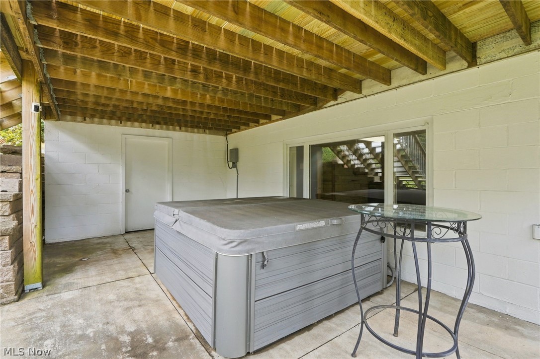 935 Blossom Lane Zanesville OH 43701
