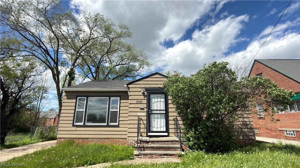 17115 Harvard Avenue Cleveland OH 44128