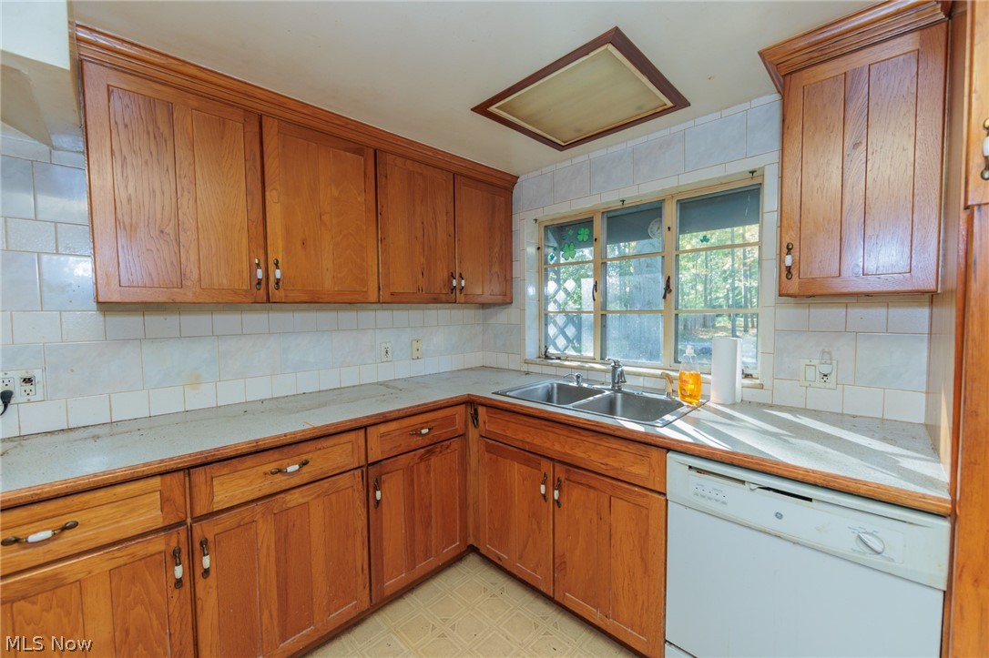 28391 Detroit Road Westlake OH 44145