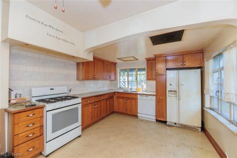 28391 Detroit Road Westlake OH 44145