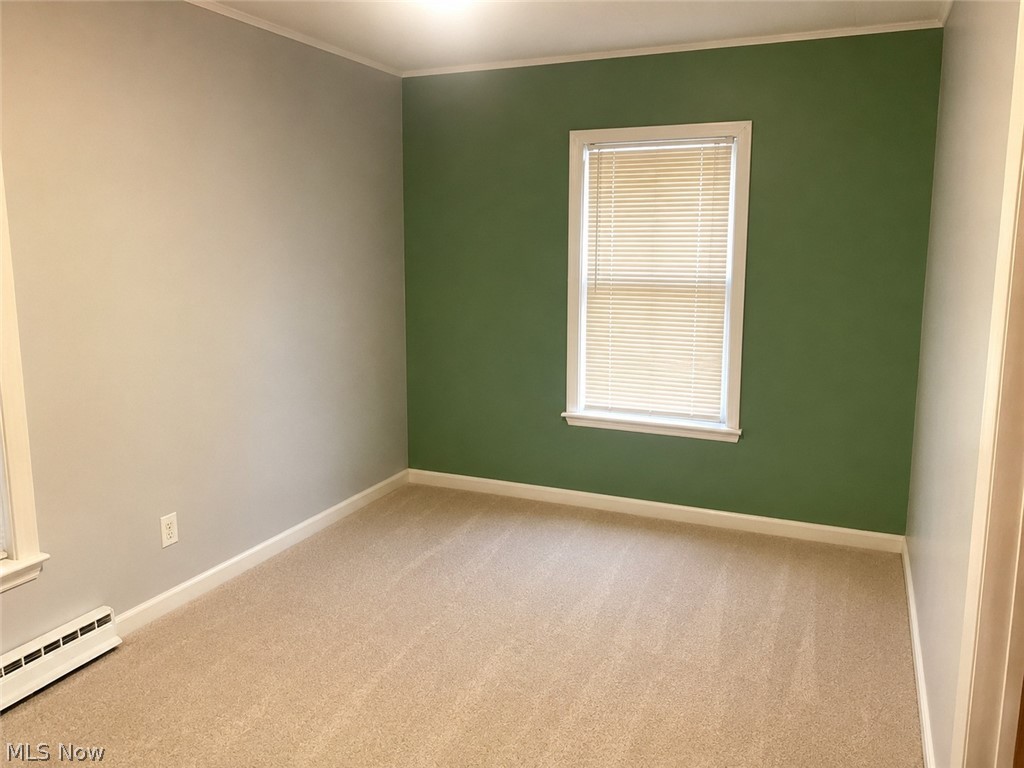 2108 Clermont Avenue NE Warren OH 44484