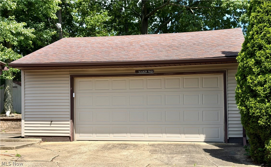 2108 Clermont Avenue NE Warren OH 44484