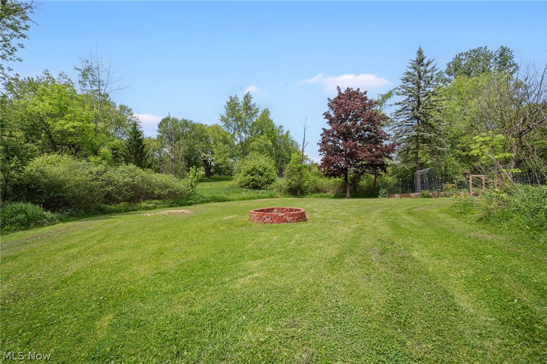 13014 Manor Drive Chardon OH 44024