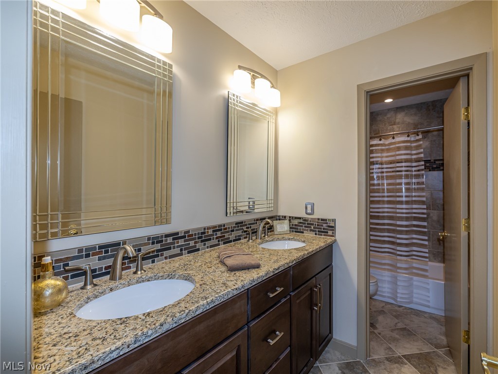 13576 Fairwinds Drive Strongsville OH 44136
