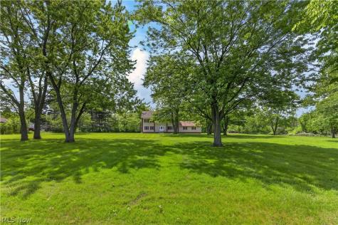 16519 Albion Road Strongsville OH 44136