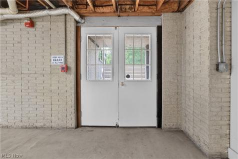 16519 Albion Road Strongsville OH 44136