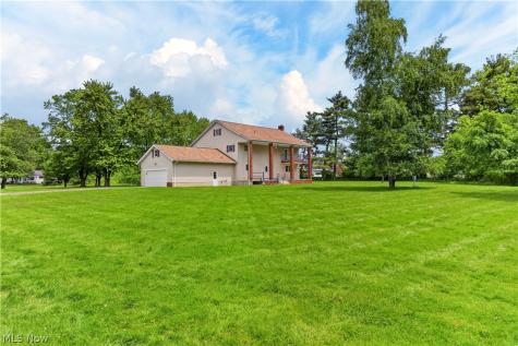 16519 Albion Road Strongsville OH 44136