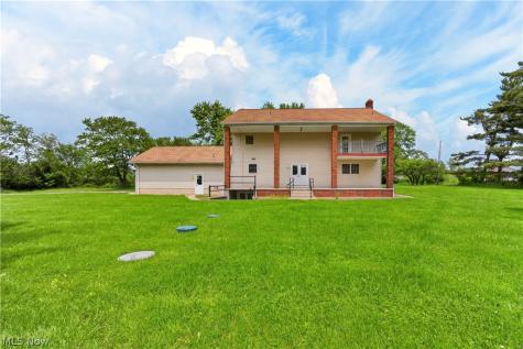 16519 Albion Road Strongsville OH 44136