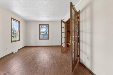 16519 Albion Road Strongsville OH 44136