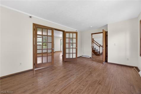 16519 Albion Road Strongsville OH 44136
