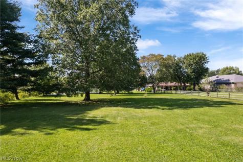 4502 Broadway Avenue NE Louisville OH 44641