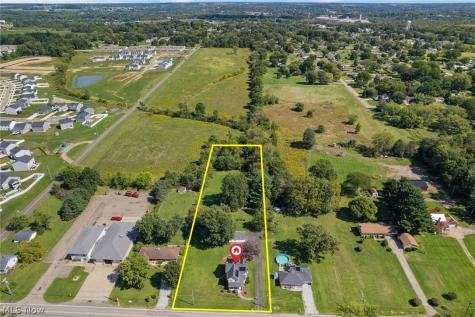 4502 Broadway Avenue NE Louisville OH 44641
