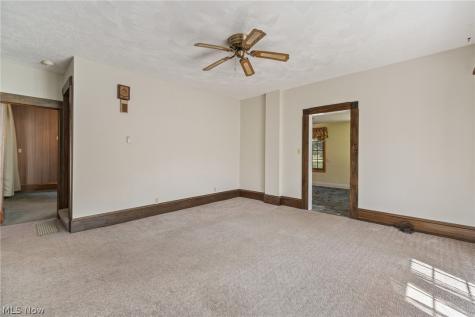 4502 Broadway Avenue NE Louisville OH 44641
