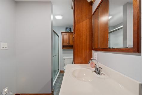 4502 Broadway Avenue NE Louisville OH 44641