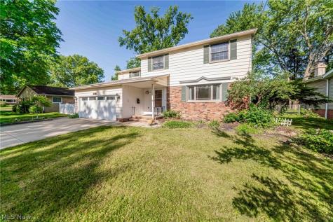 563 Louis Drive Berea OH 44017