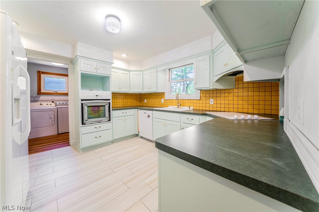 563 Louis Drive Berea OH 44017