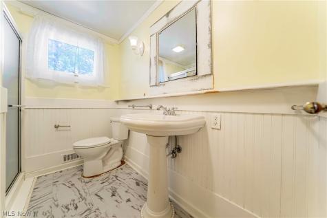563 Louis Drive Berea OH 44017