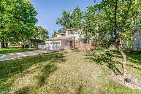 563 Louis Drive Berea OH 44017