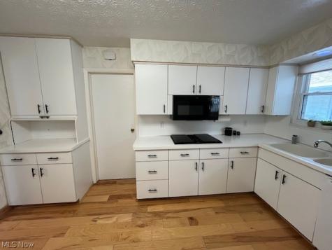 1992 Edenhall Drive Lyndhurst OH 44124