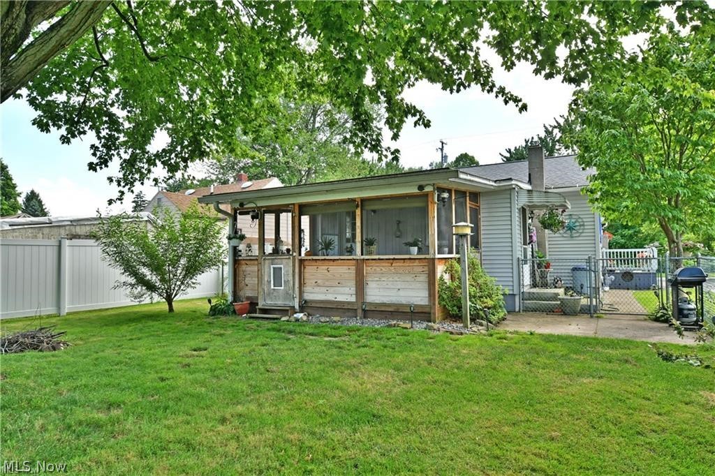 632 Chestnut Street Conneaut OH 44030