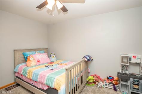 132 32nd Street SE Canton OH 44707