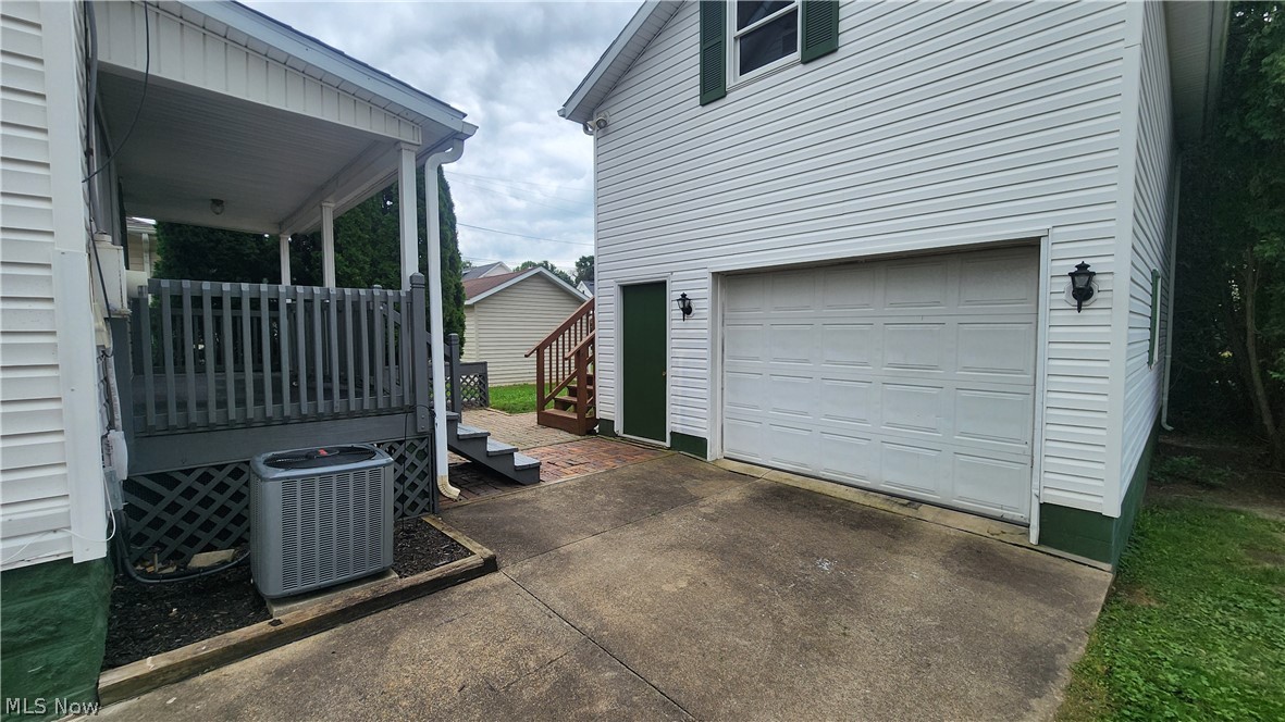 154 Moore Avenue NW New Philadelphia OH 44663