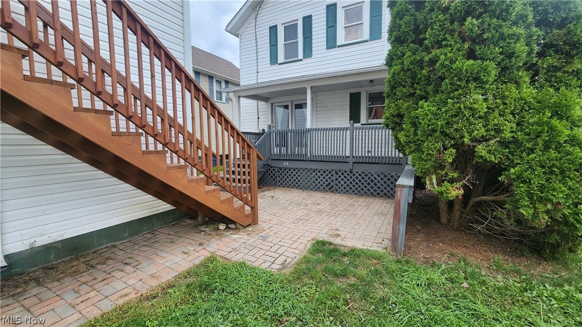 154 Moore Avenue NW New Philadelphia OH 44663